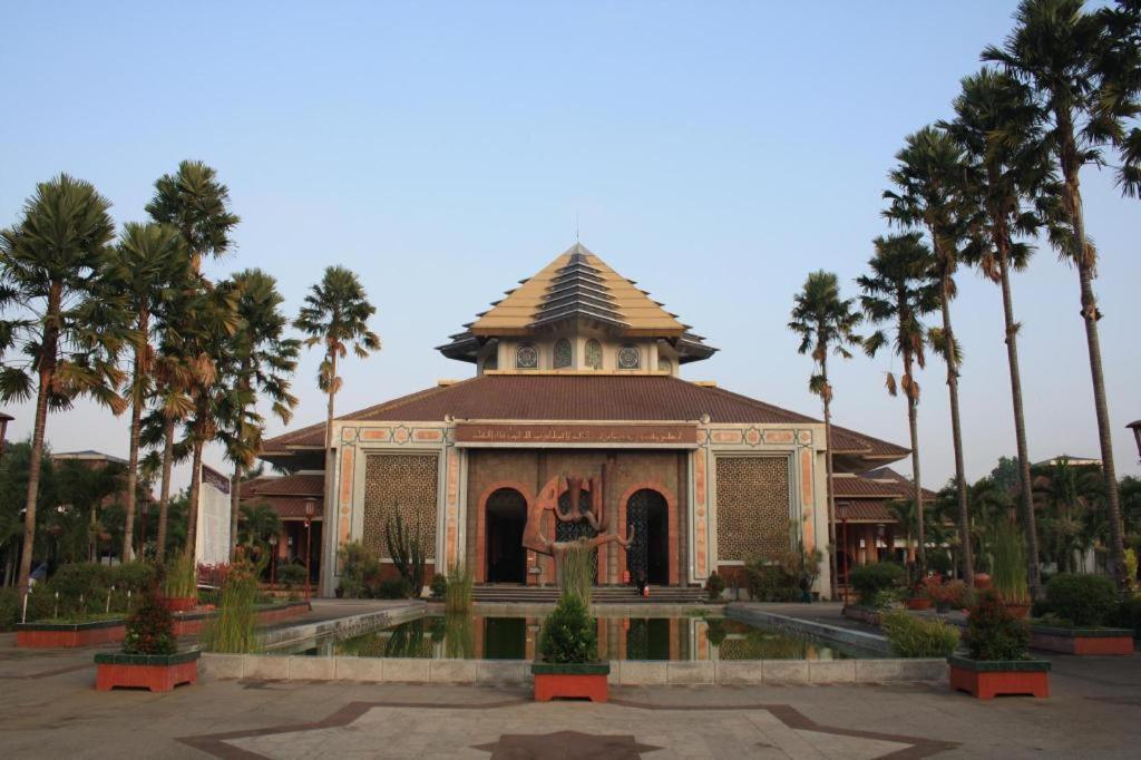 Grand Orchid Hotel Yogyakarta Exterior photo