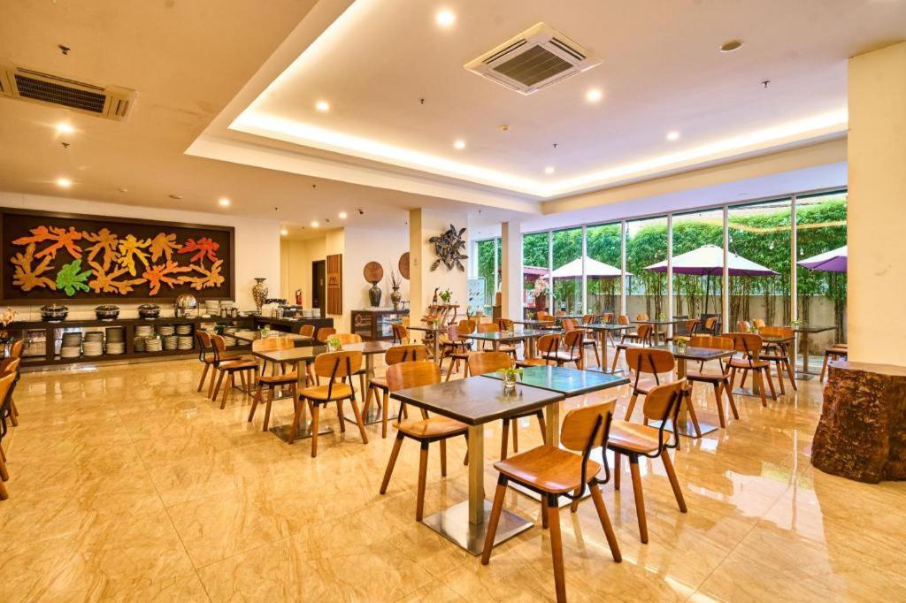 Grand Orchid Hotel Yogyakarta Exterior photo