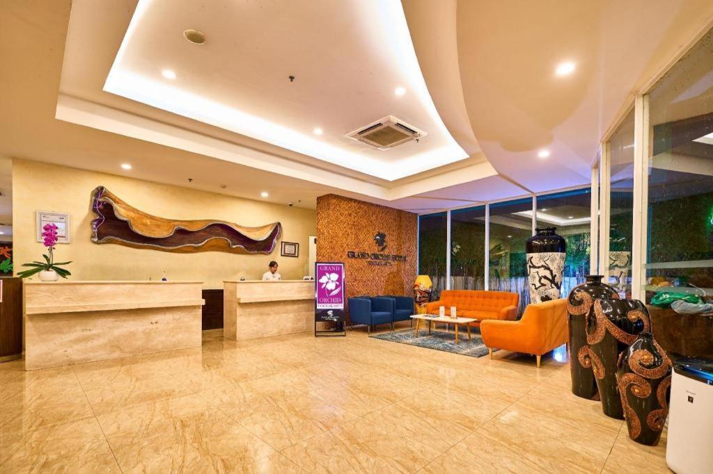 Grand Orchid Hotel Yogyakarta Exterior photo