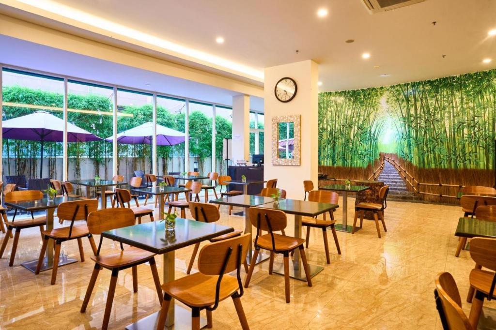 Grand Orchid Hotel Yogyakarta Exterior photo