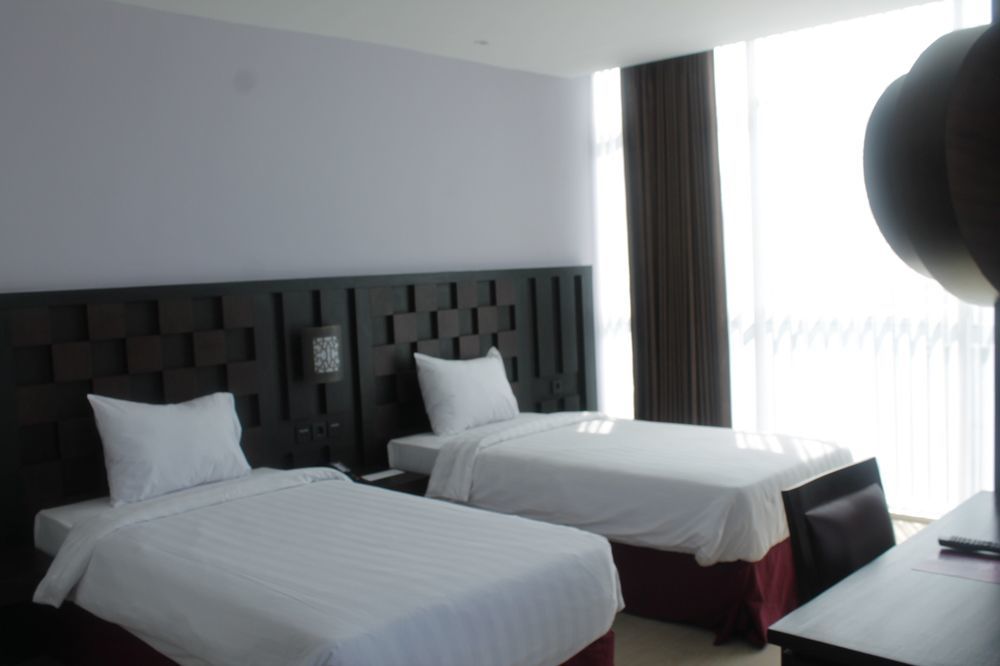 Grand Orchid Hotel Yogyakarta Exterior photo