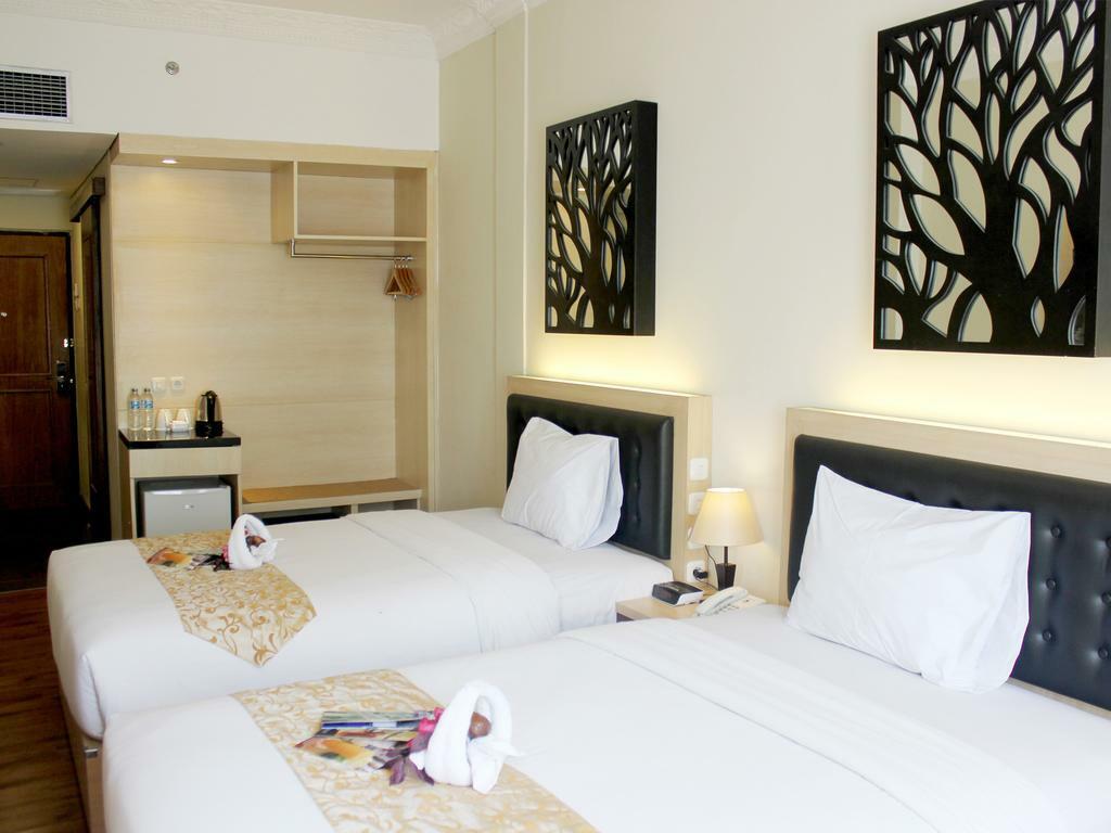 Grand Orchid Hotel Yogyakarta Exterior photo